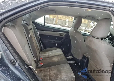 2017 Toyota Corolla L z USA, uszkodzony, nr VIN 2T1BURHEXHC938607